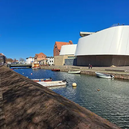 Schlafen Im Hafen Stralsund Apartment Exterior photo